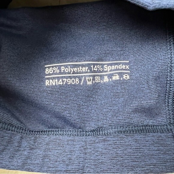 Outdoor Voices Athena Crop in Deep Sea - Picture 9 of 9